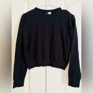 Elegant Black Women's Sweatshirt